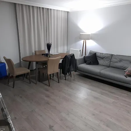 Elegant 2br - New Build Near Nisantasi شقة